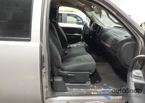 2007 Chevrolet Silverado 1500 Lt1 z USA, uszkodzony, nr VIN 1GCEK19J97Z506921